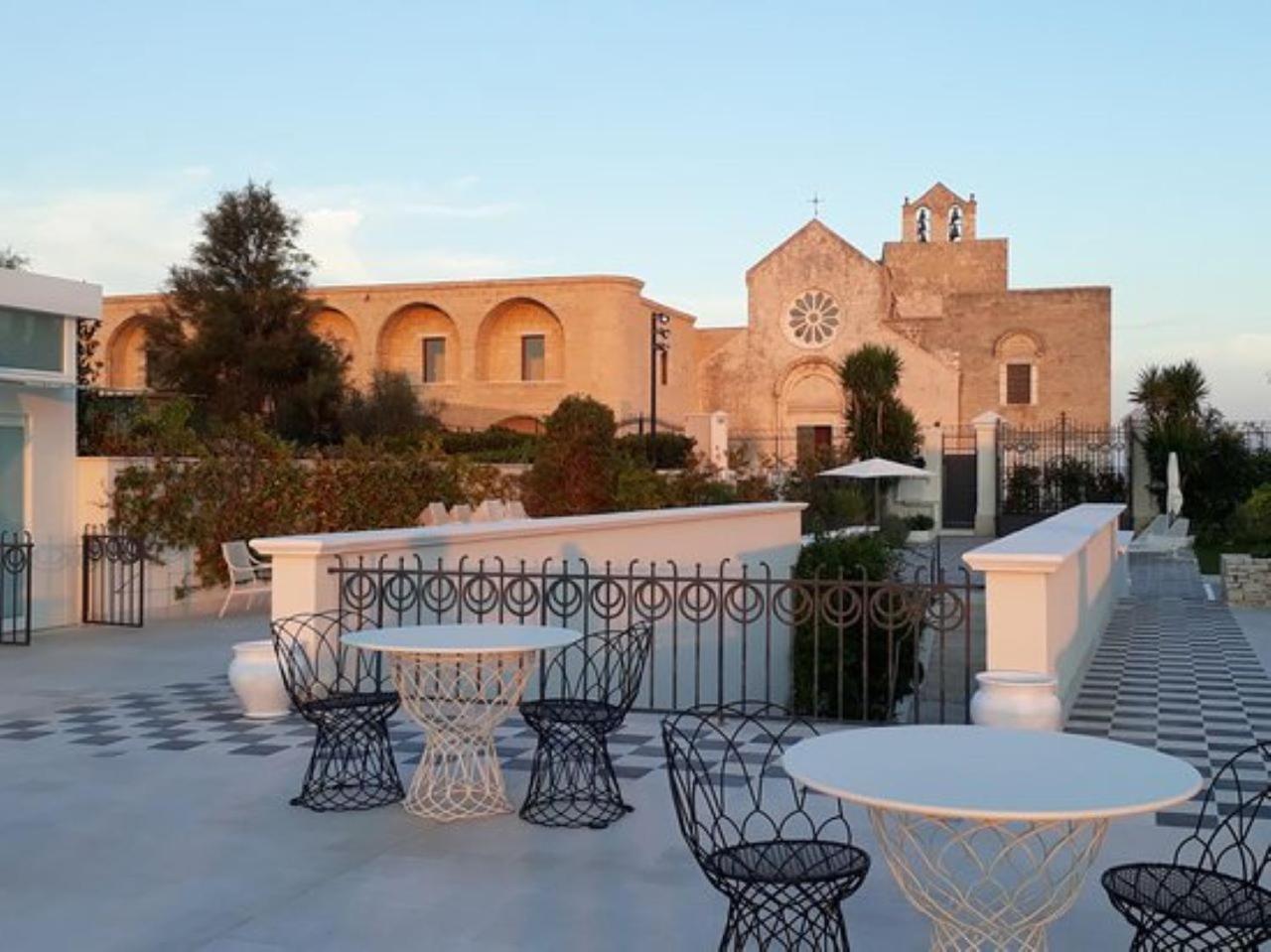 Villa Ascosa - Relais sul Mare Trani Esterno foto