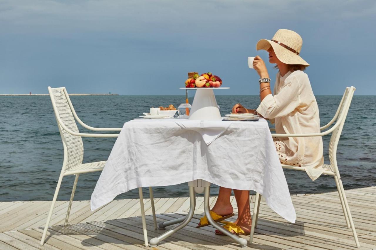 Villa Ascosa - Relais sul Mare Trani Esterno foto